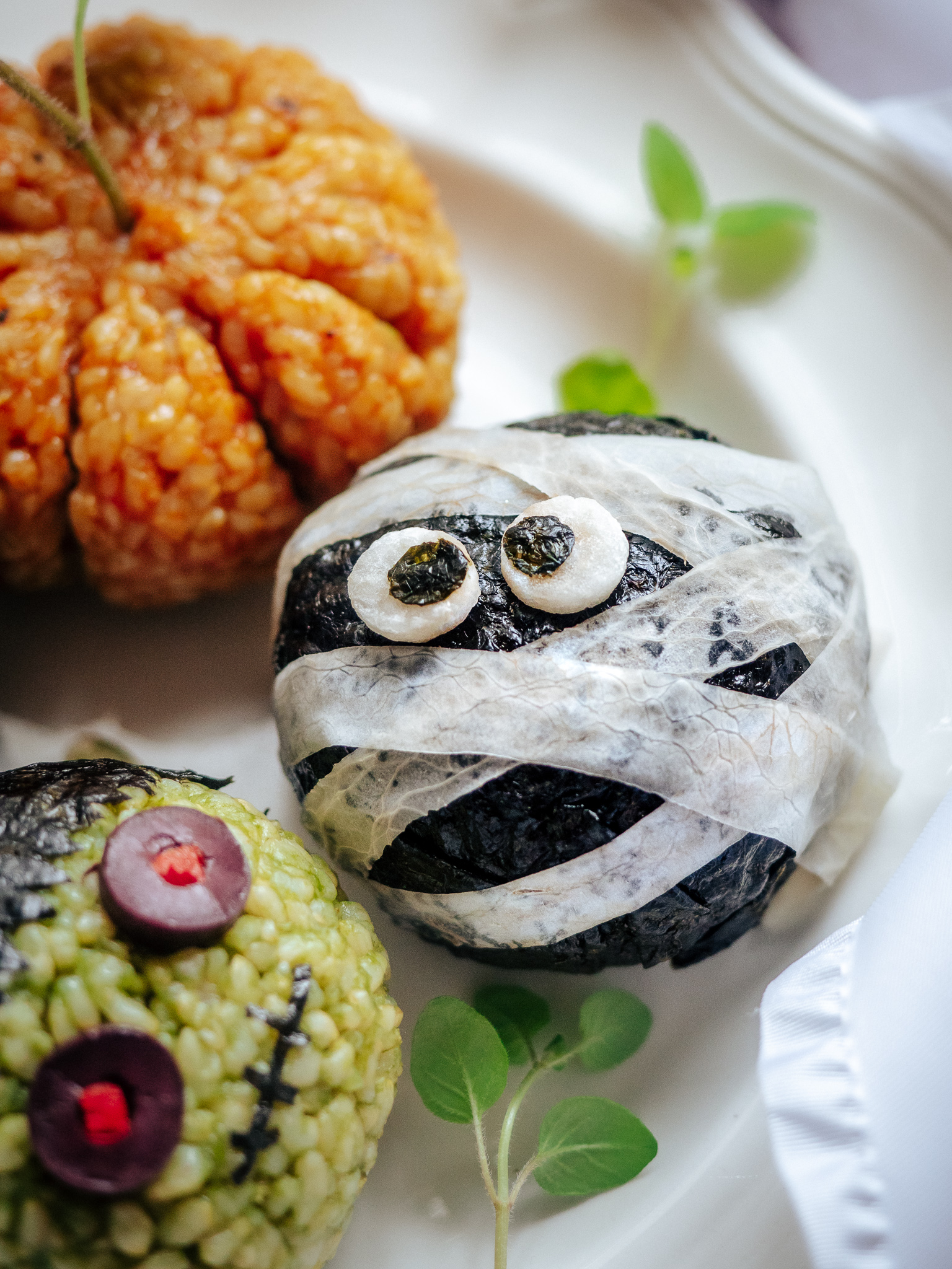 Halloween Mummy Kimchi Onigiri Rice Balls - Yoko's kitchen